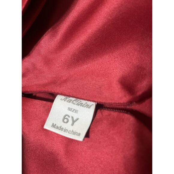 KaQinini Red Dress Girl Size 6 Satin and Tulle Bow In The Back - Picture 6 of 8